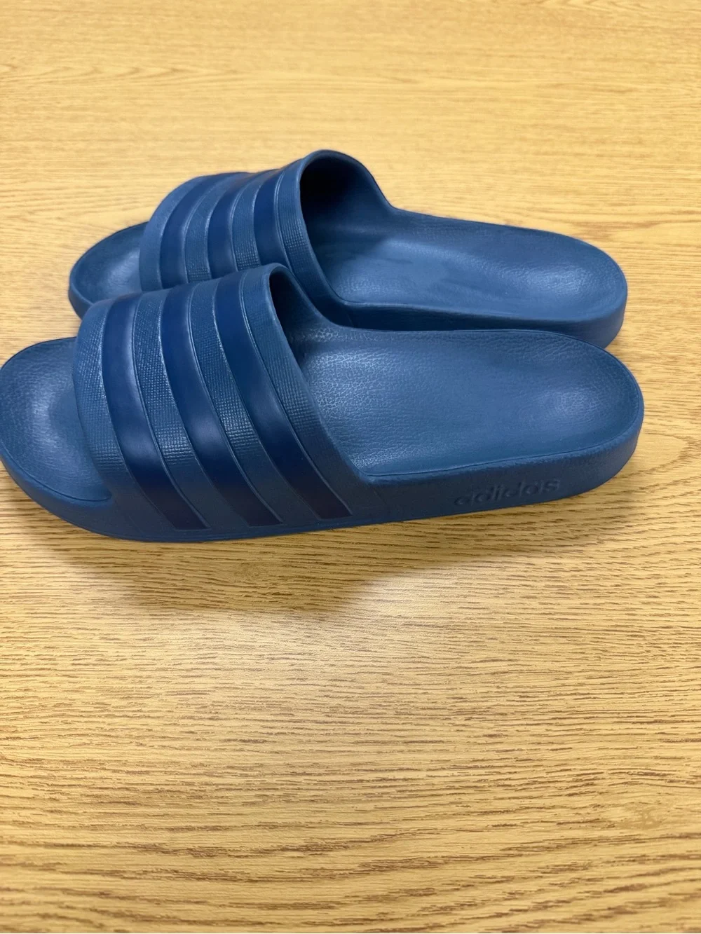 Adidas Adilette Aqua Blue Slide Sandals - Casual Pool/Beach Slides Mens size 10